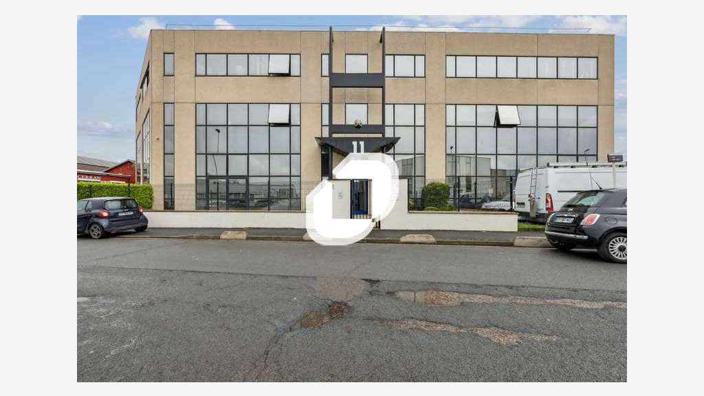 A louer Bureaux 710m² Noisy le sec