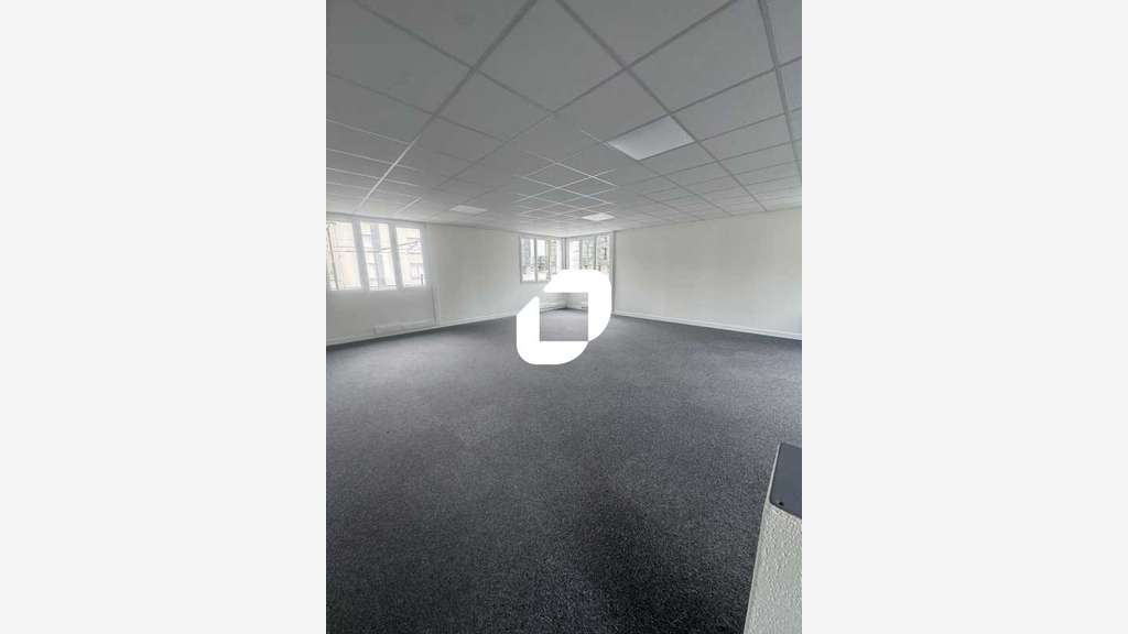 A louer Bureaux 289m² Noisy le sec