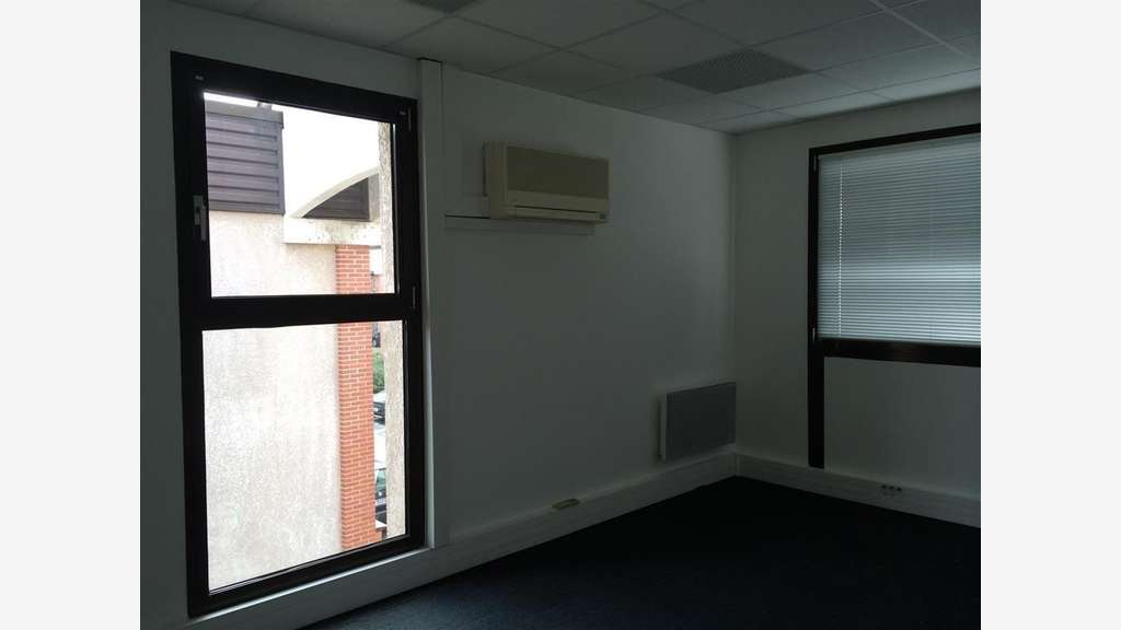 A louer bureaux 130m² RDC à Balma