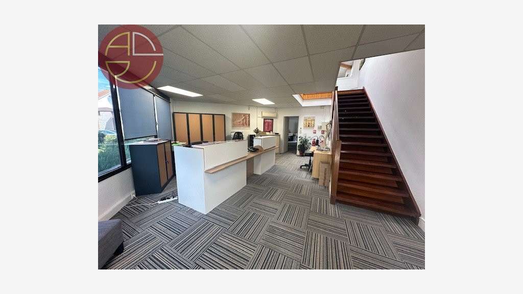 A louer bureaux 410m² sur deux niveaux à Balma