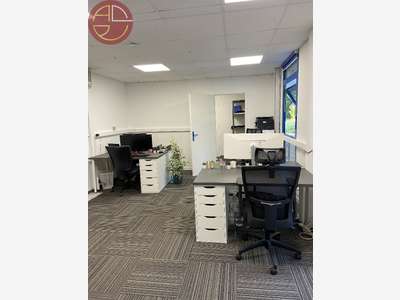 A louer bureaux 82m² RDC à Saint-Jean