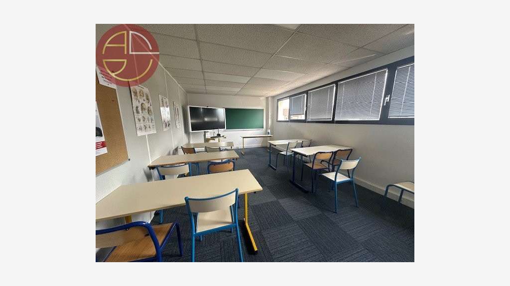 A louer bureaux 82m² RDC à Saint-Jean