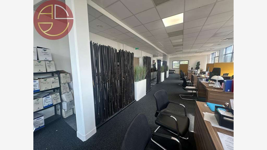 A louer bureaux 146m² R+1 à Colomiers