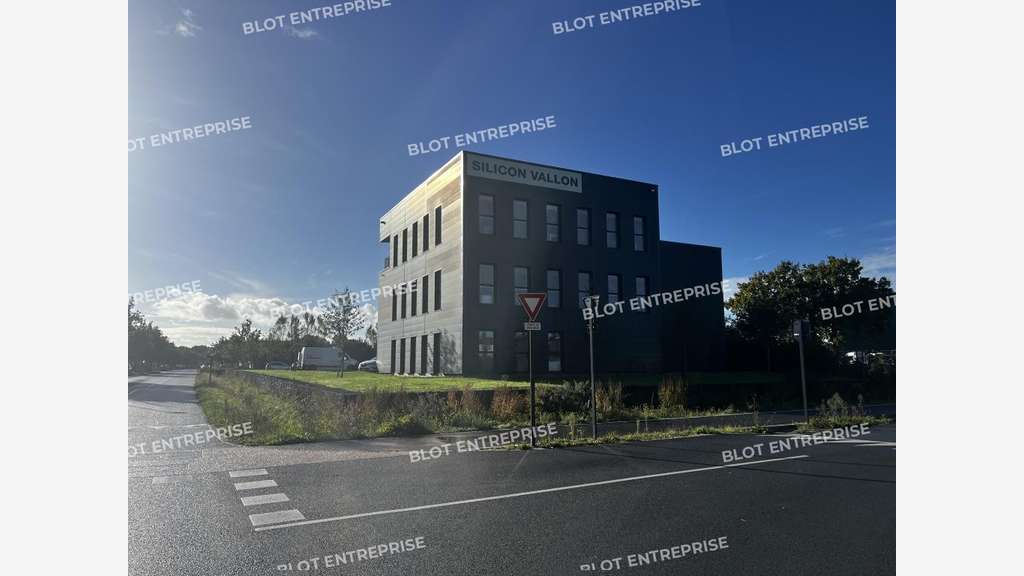 A louer bureaux 153m² à Rennes Ouest ZA du Vallon