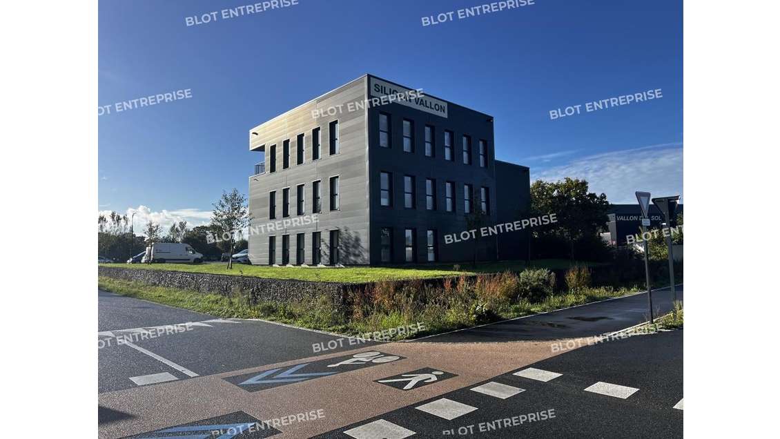 A louer bureaux 153m² à Rennes Ouest ZA du Vallon