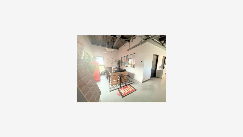 A louer bureau aménagé et cloisonné 200m² à Noyal