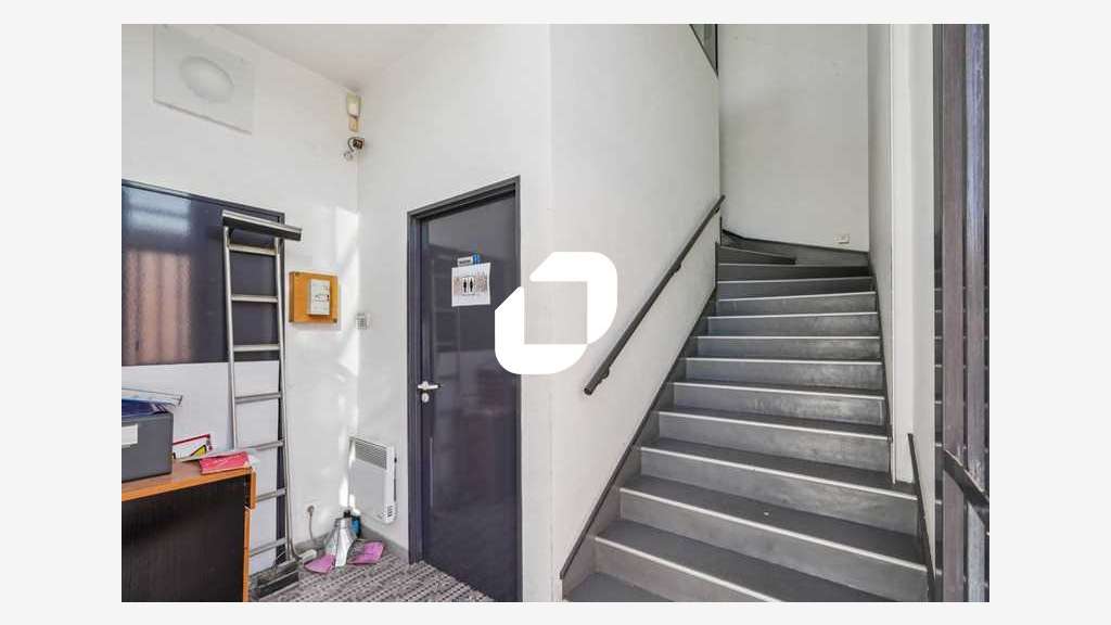 A louer Bureaux 150m² Nozay