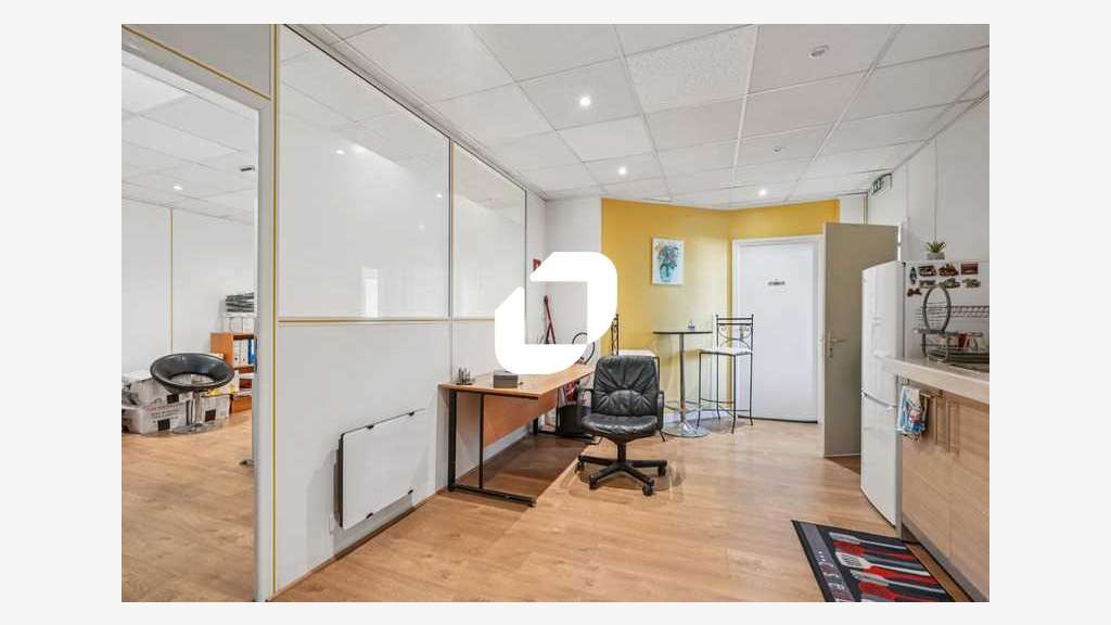 A louer Bureaux 150m² Nozay