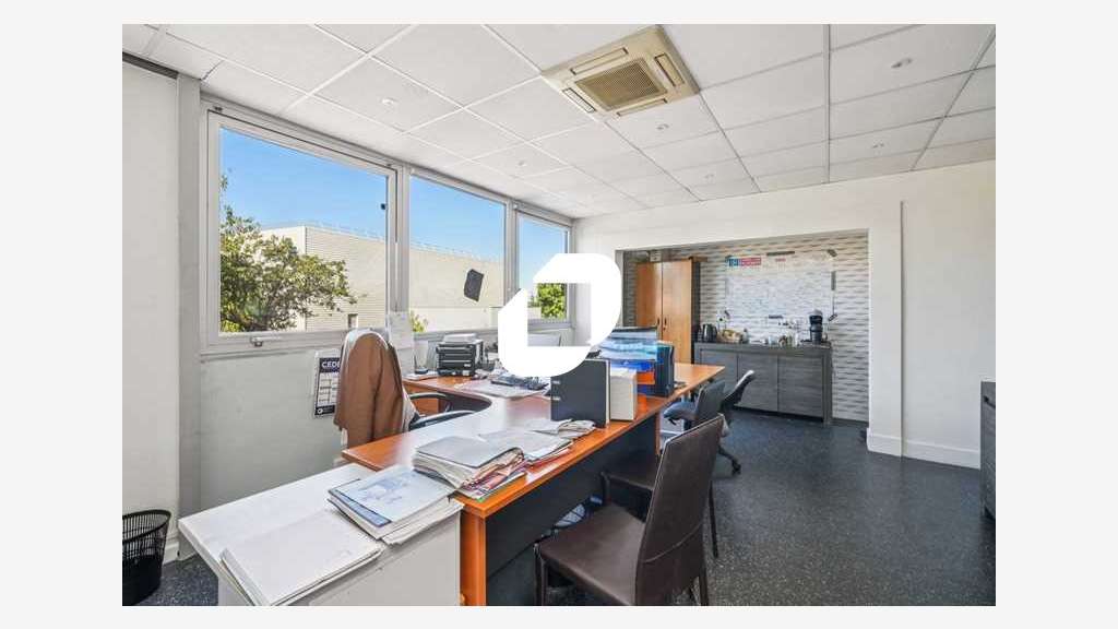 A louer Bureaux 150m² Nozay