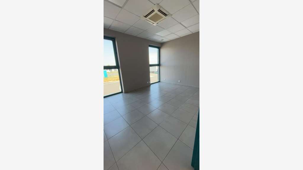 Bureau 15m² à louer ZI  de Oiry