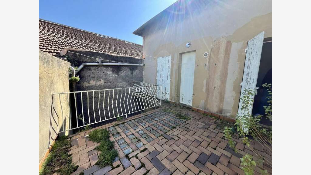 Bureaux de 160m² avec terrasse à louer à Orange