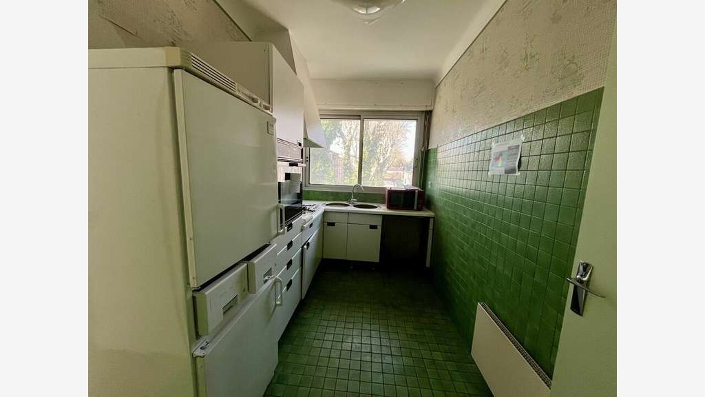 Bureaux de 160m² avec terrasse à louer à Orange