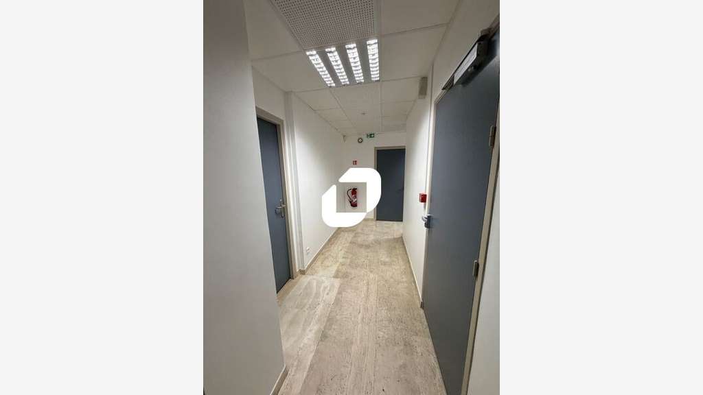A louer Bureaux 79m² Orgeval