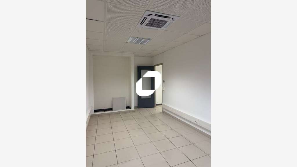 A louer Bureaux 79m² Orgeval