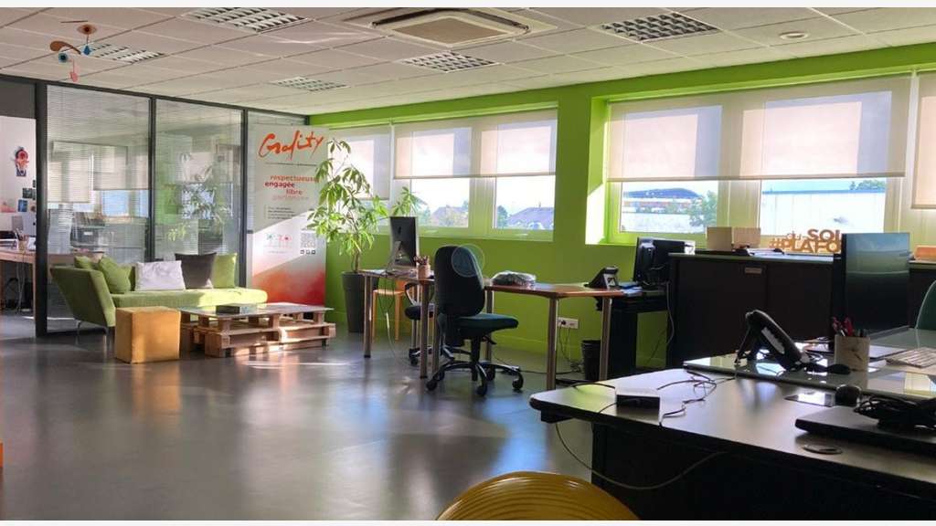 A louer plateau de bureaux 130m² R+1 à Orléans