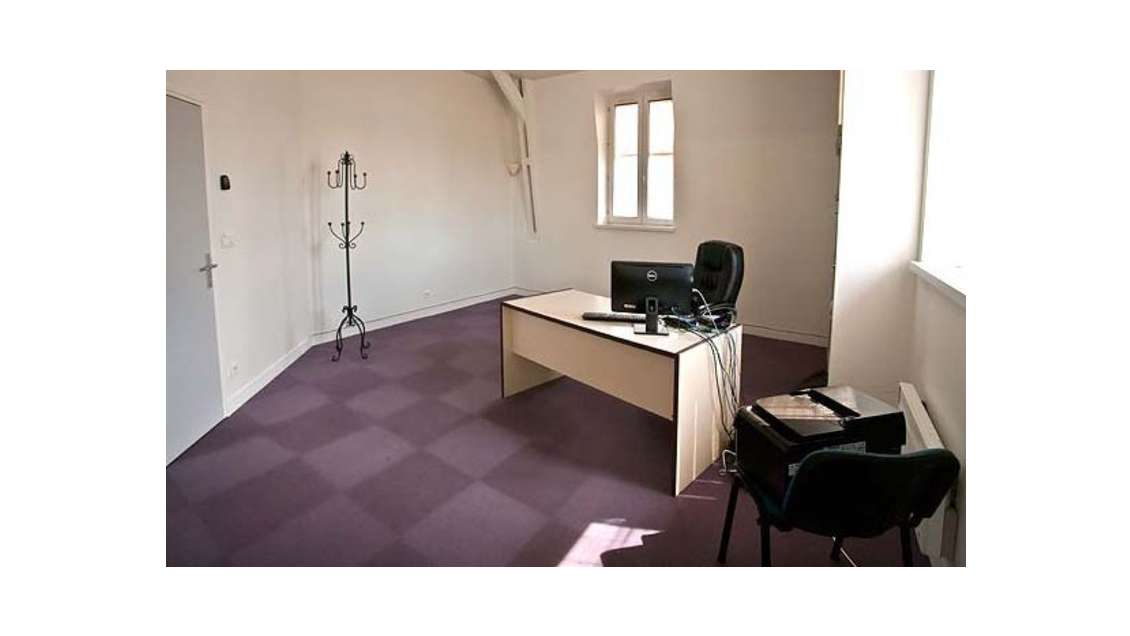 A louer bureaux de 18m² à Orléans proche théâtre