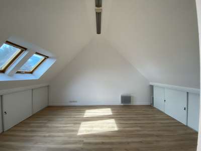 Bureau 110m² R+1 à louer à Orléans