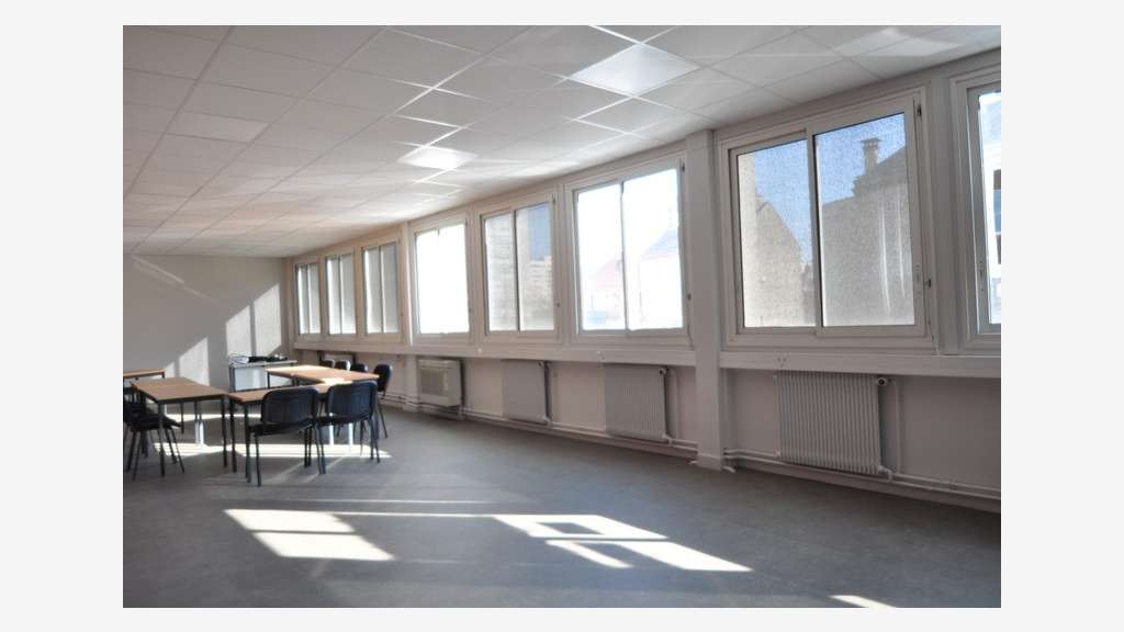 A louer bureaux 141m² R+1 à Orléans centre Gare
