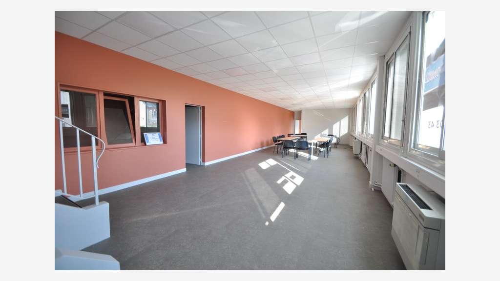 A louer bureaux 141m² R+1 à Orléans centre Gare