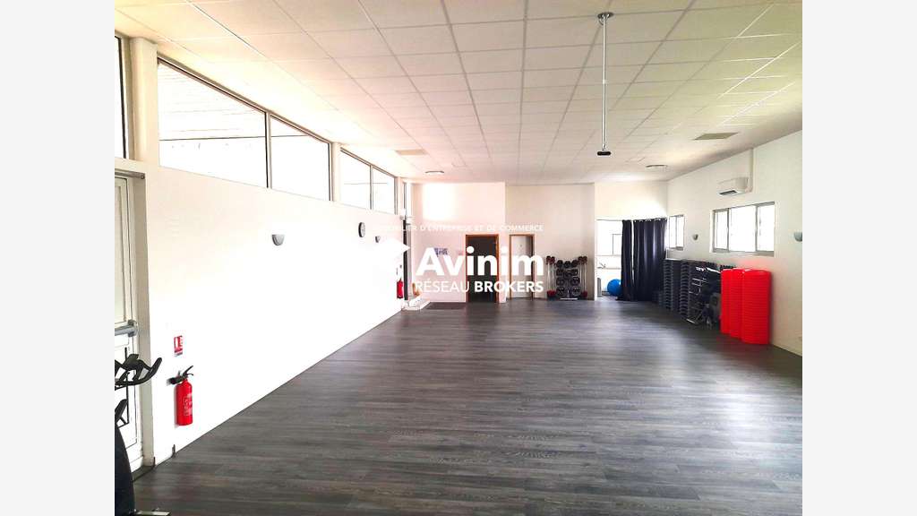 Très beau local 138m²à louer à Orléans