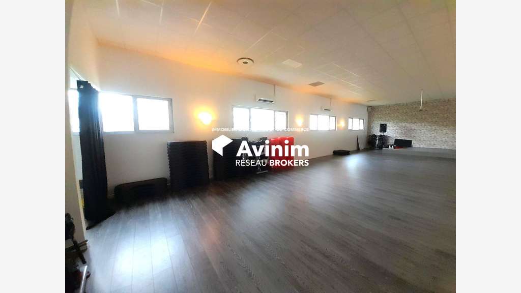 Très beau local 138m²à louer à Orléans