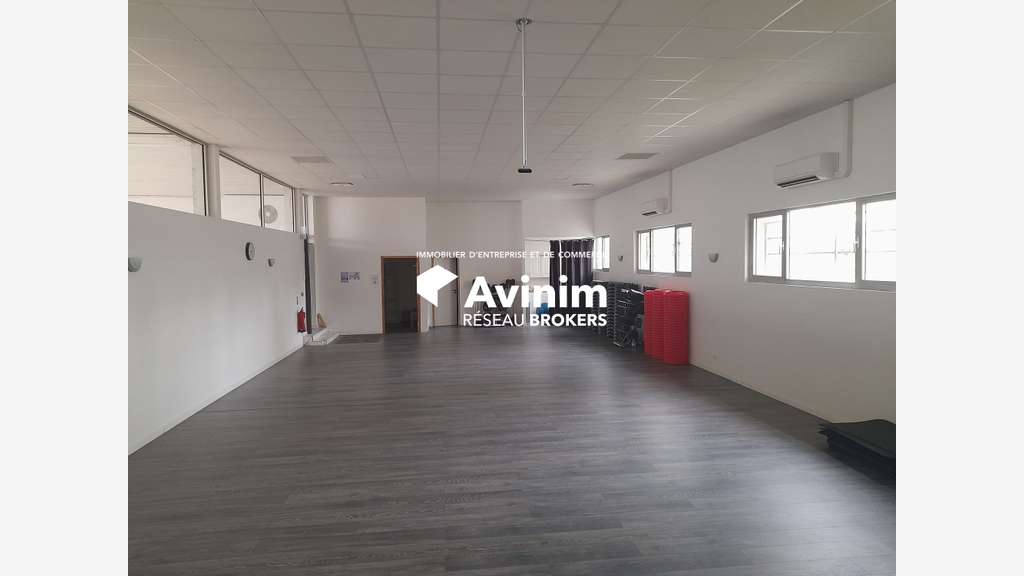 Très beau local 138m²à louer à Orléans