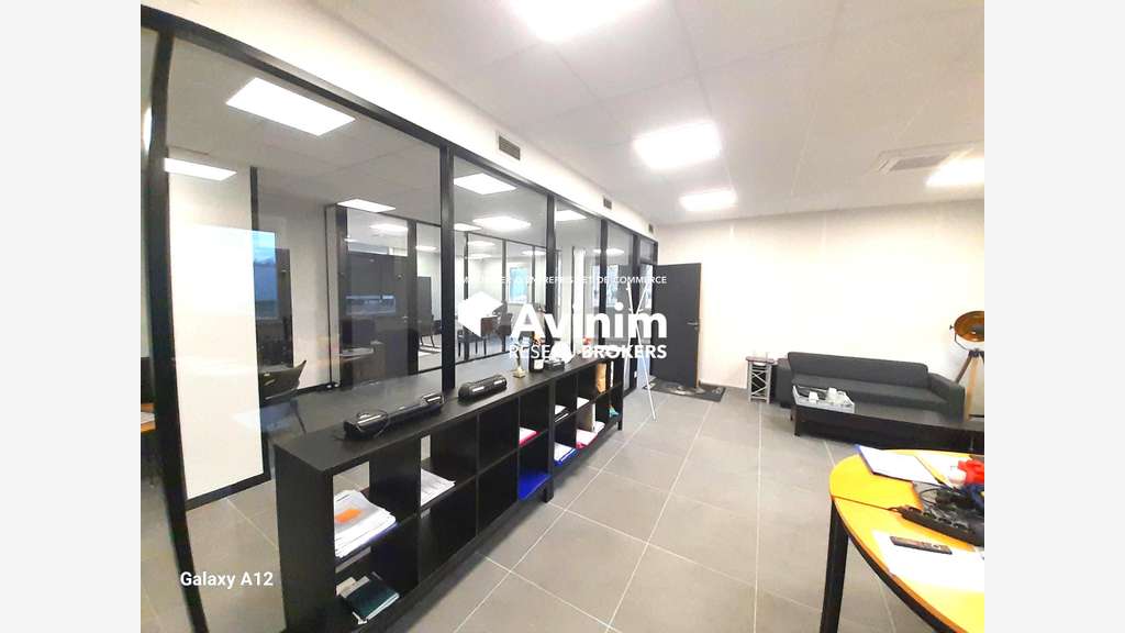 Bureaux de 250m² à louer à Orléans Sud