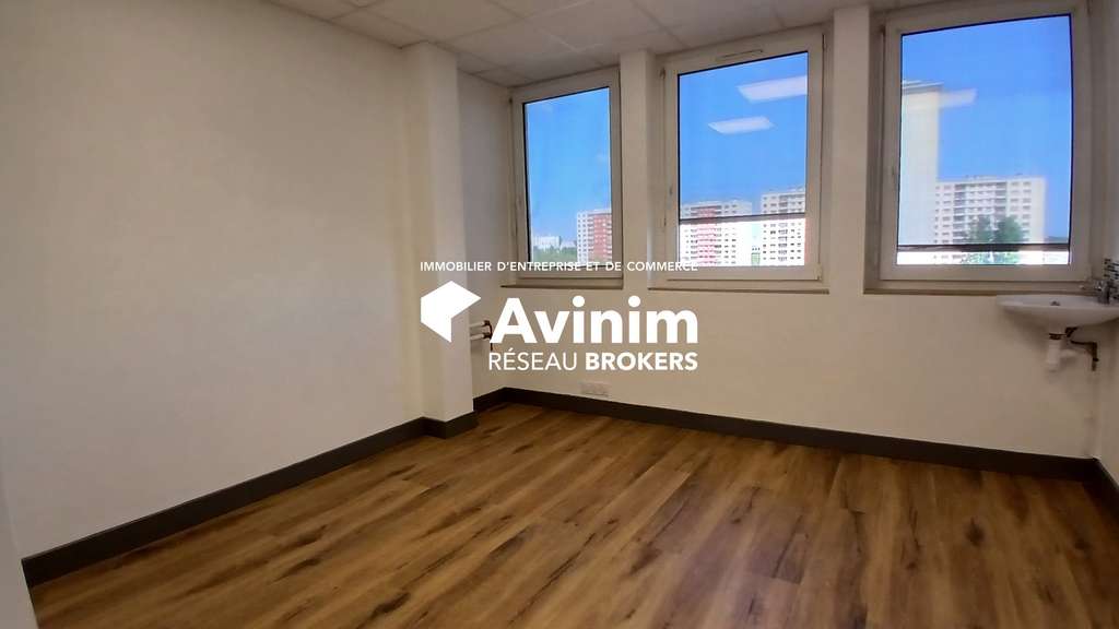 Bureaux 260m² proche gare & tram à Orléans