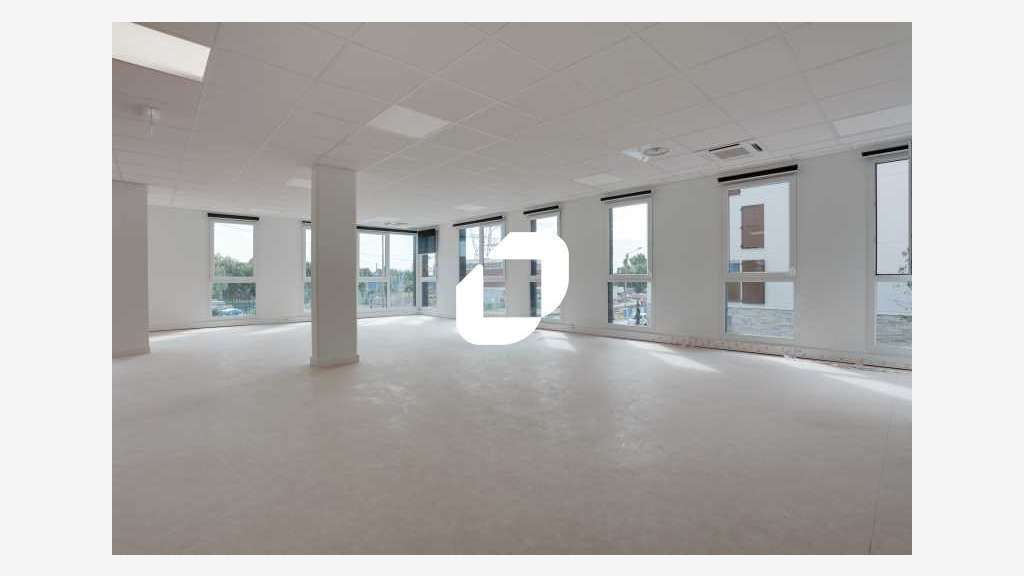 A louer Bureaux 427m² Orly