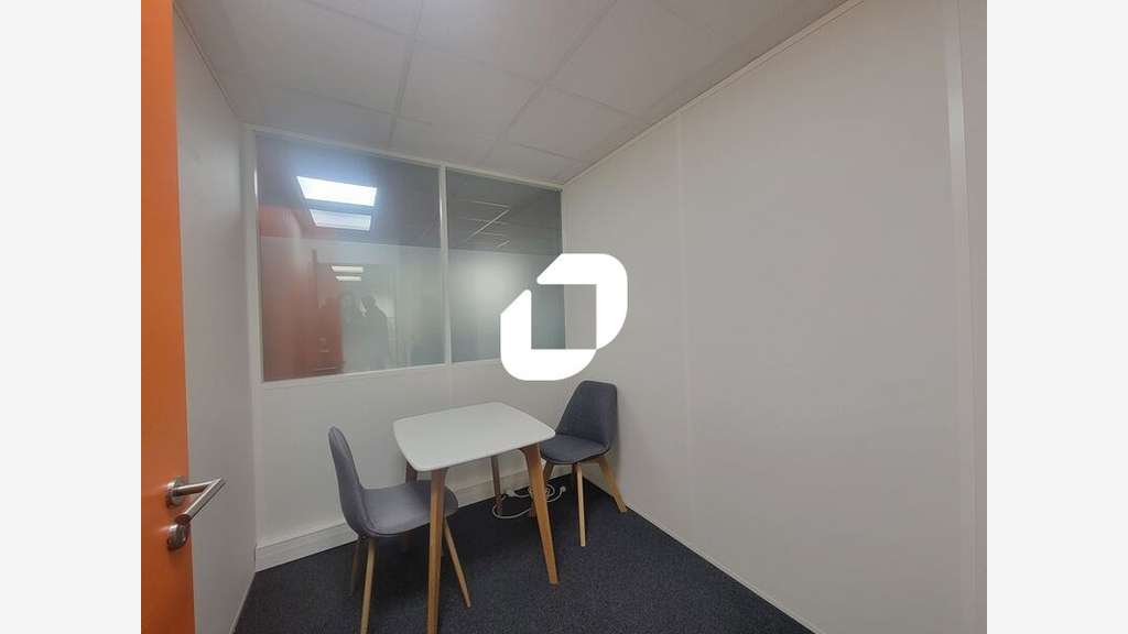 A louer Bureaux 290m² Orsay