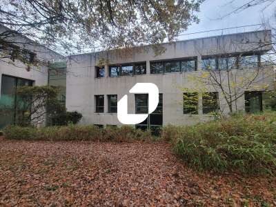 A louer Bureaux 376m² Orsay