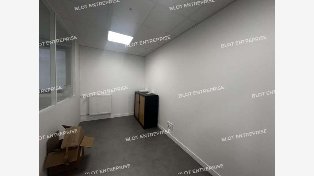 A louer bureaux de 142m² forum d'Orvault