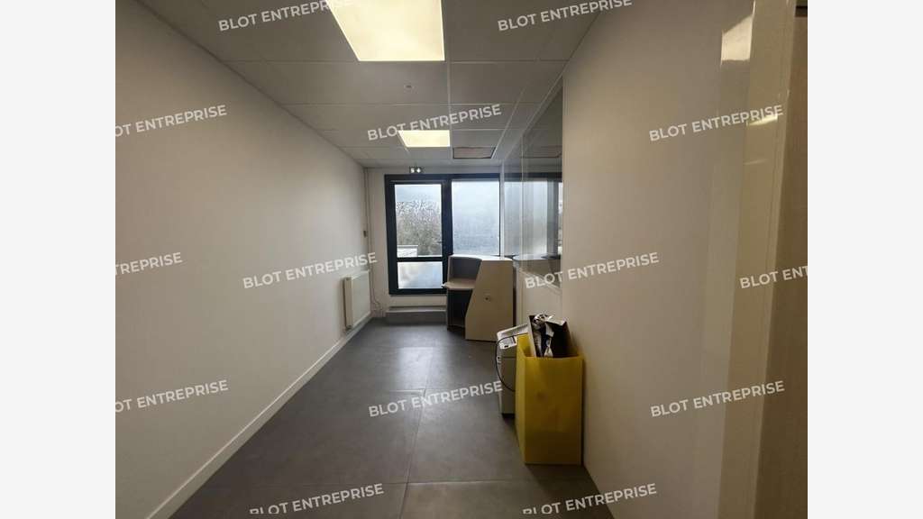 A louer bureaux de 142m² forum d'Orvault