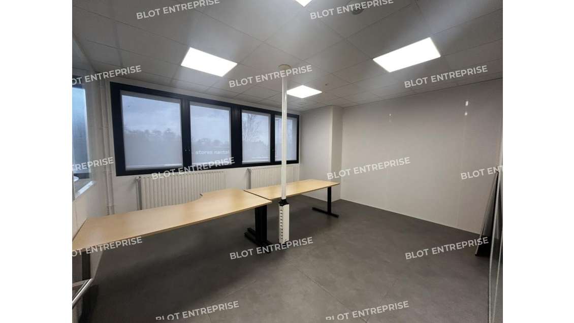 A louer bureaux de 142m² forum d'Orvault