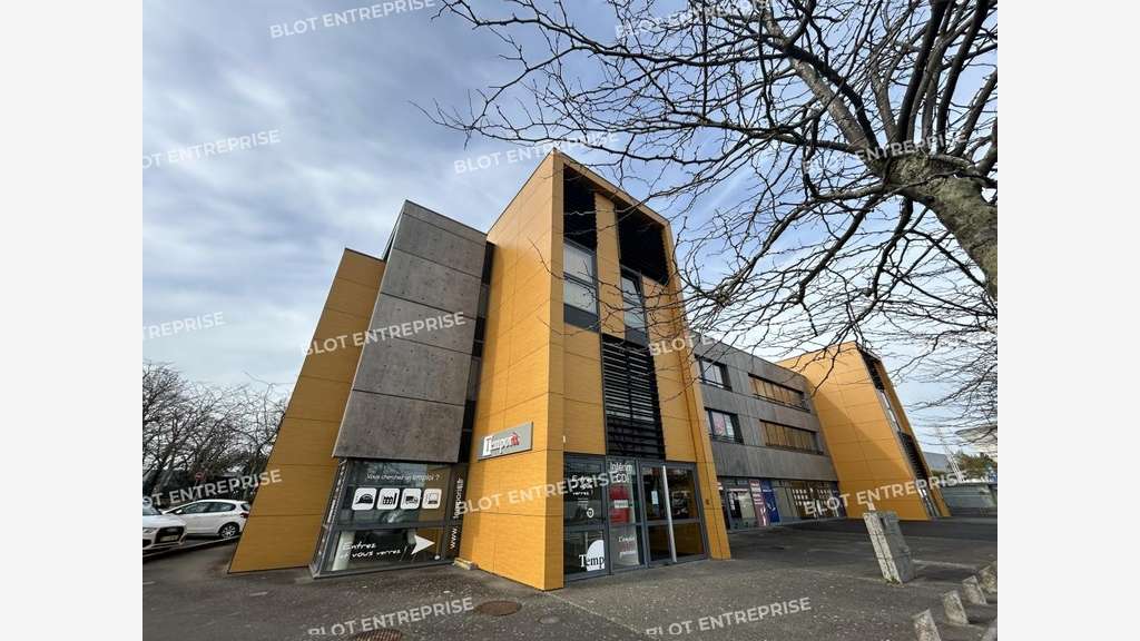A louer bureaux 150m² R+1 à Orvault