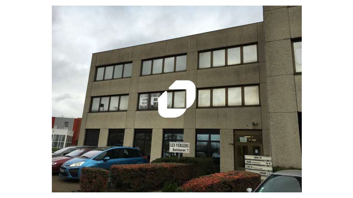 A louer Bureaux 100m² Osny