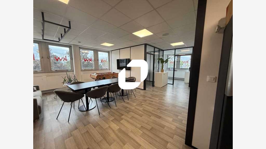 A louer Bureaux 329m² Osny