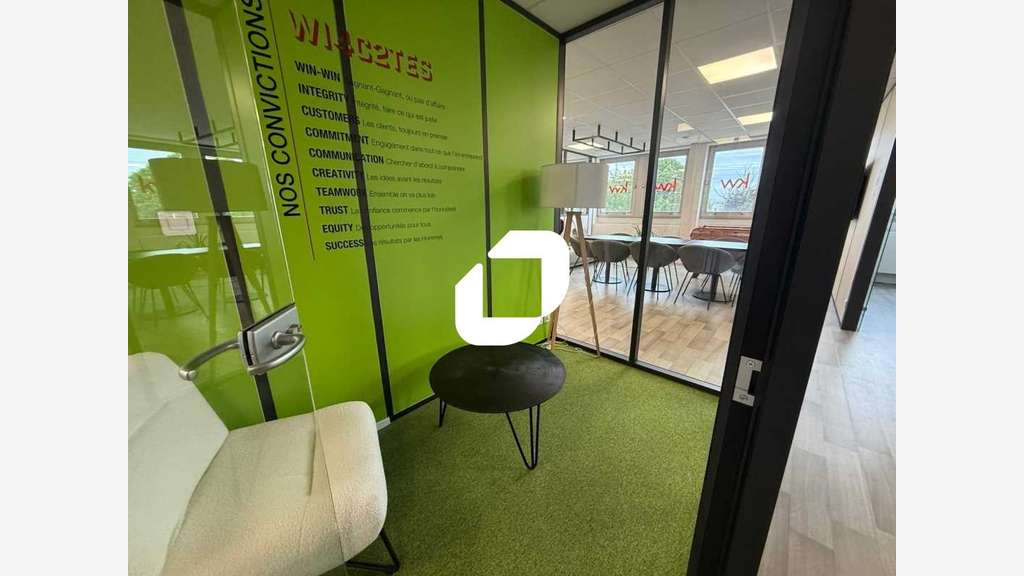 A louer Bureaux 329m² Osny