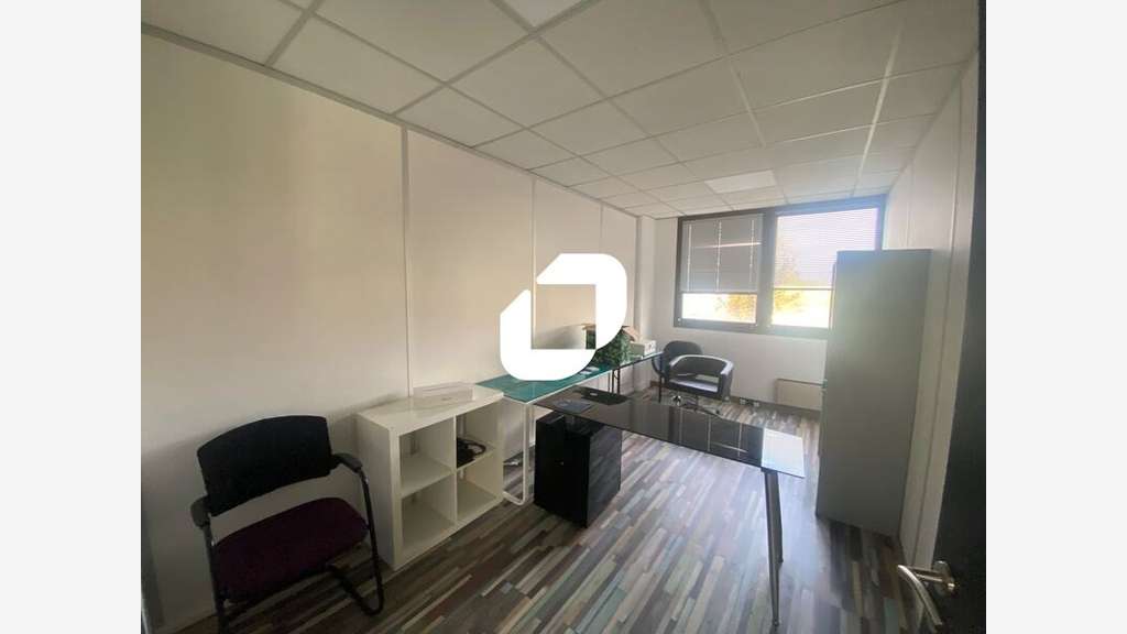 A louer Bureaux 189m² Osny