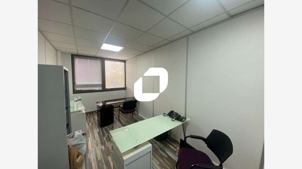 A louer Bureaux 189m² Osny