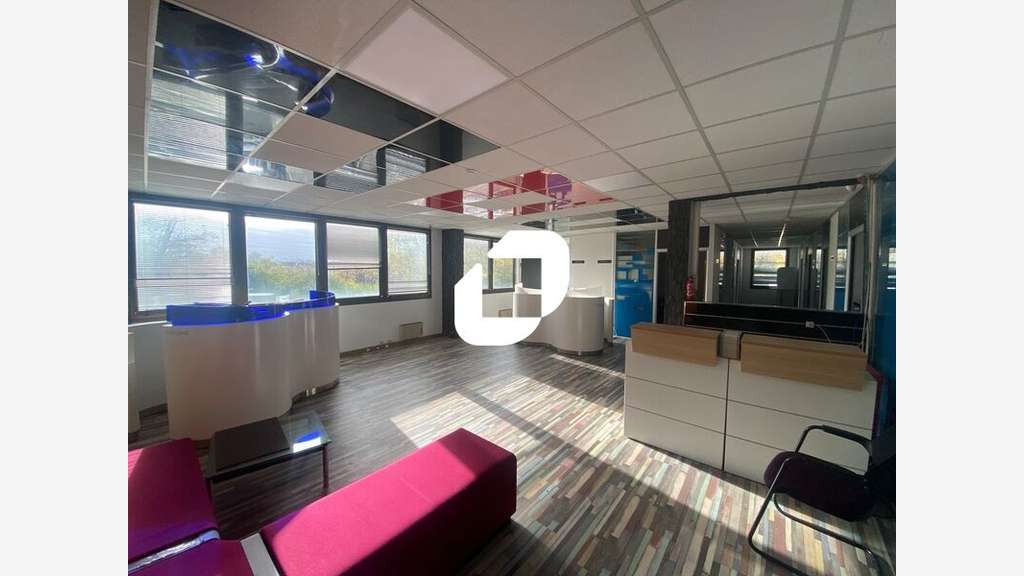 A louer Bureaux 189m² Osny