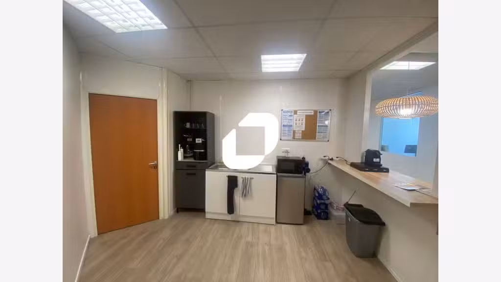 A louer Bureaux 131m² Osny
