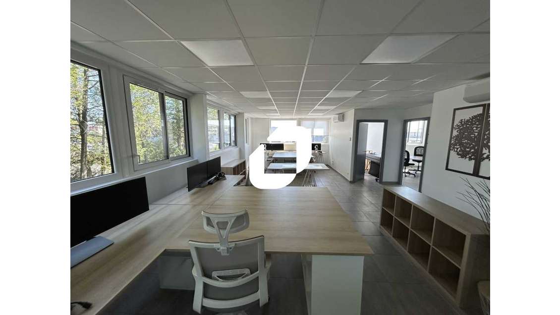 A louer Bureaux 155m² Ozoir la ferriere