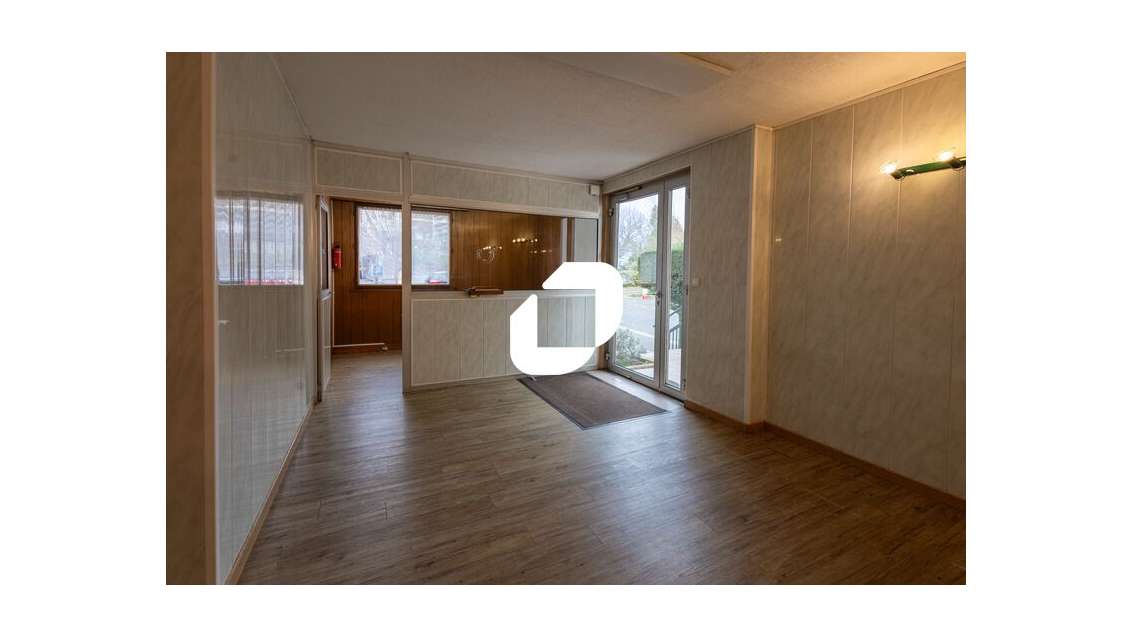 A louer Bureaux 152m² Palaiseau