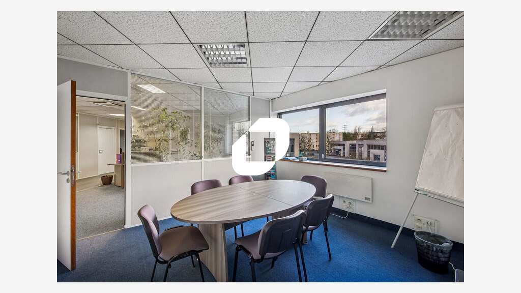 A louer Bureaux 222m² Palaiseau