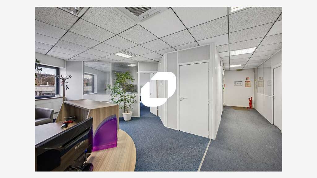 A louer Bureaux 222m² Palaiseau
