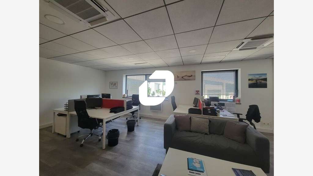 A louer Bureaux 100m² Palaiseau