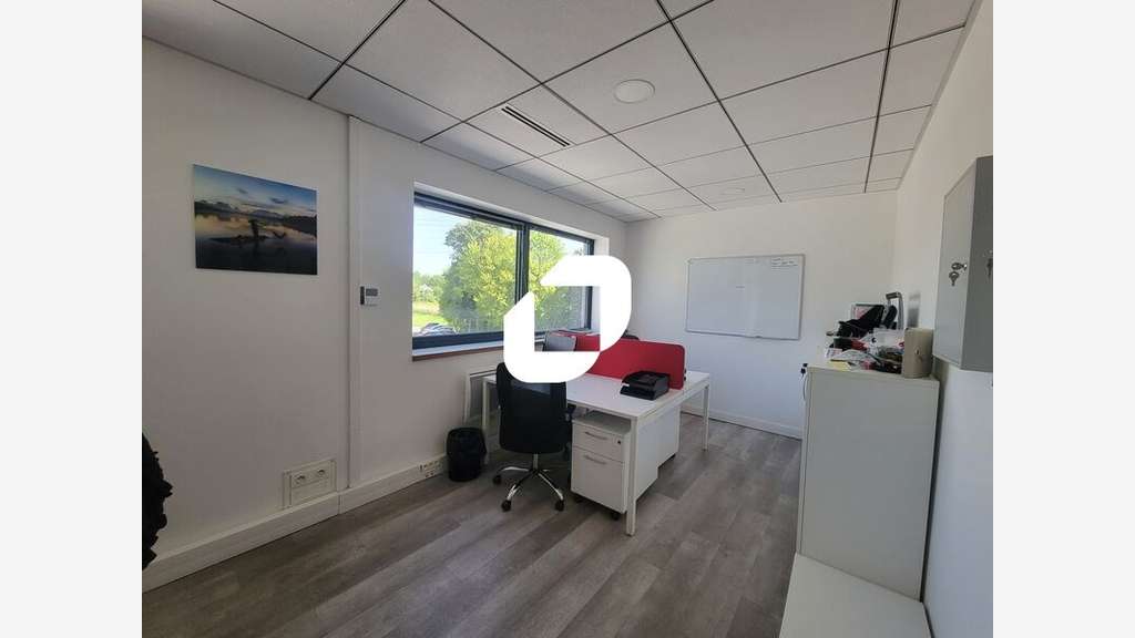 A louer Bureaux 100m² Palaiseau