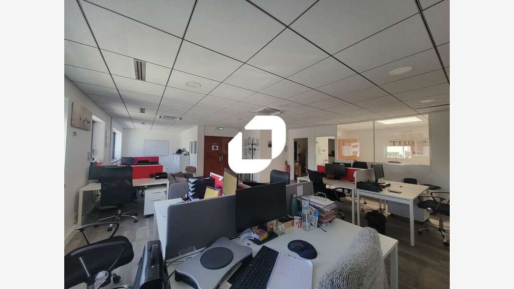 A louer Bureaux 100m² Palaiseau