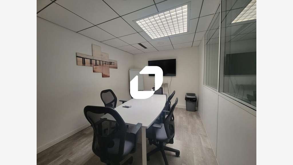 A louer Bureaux 100m² Palaiseau